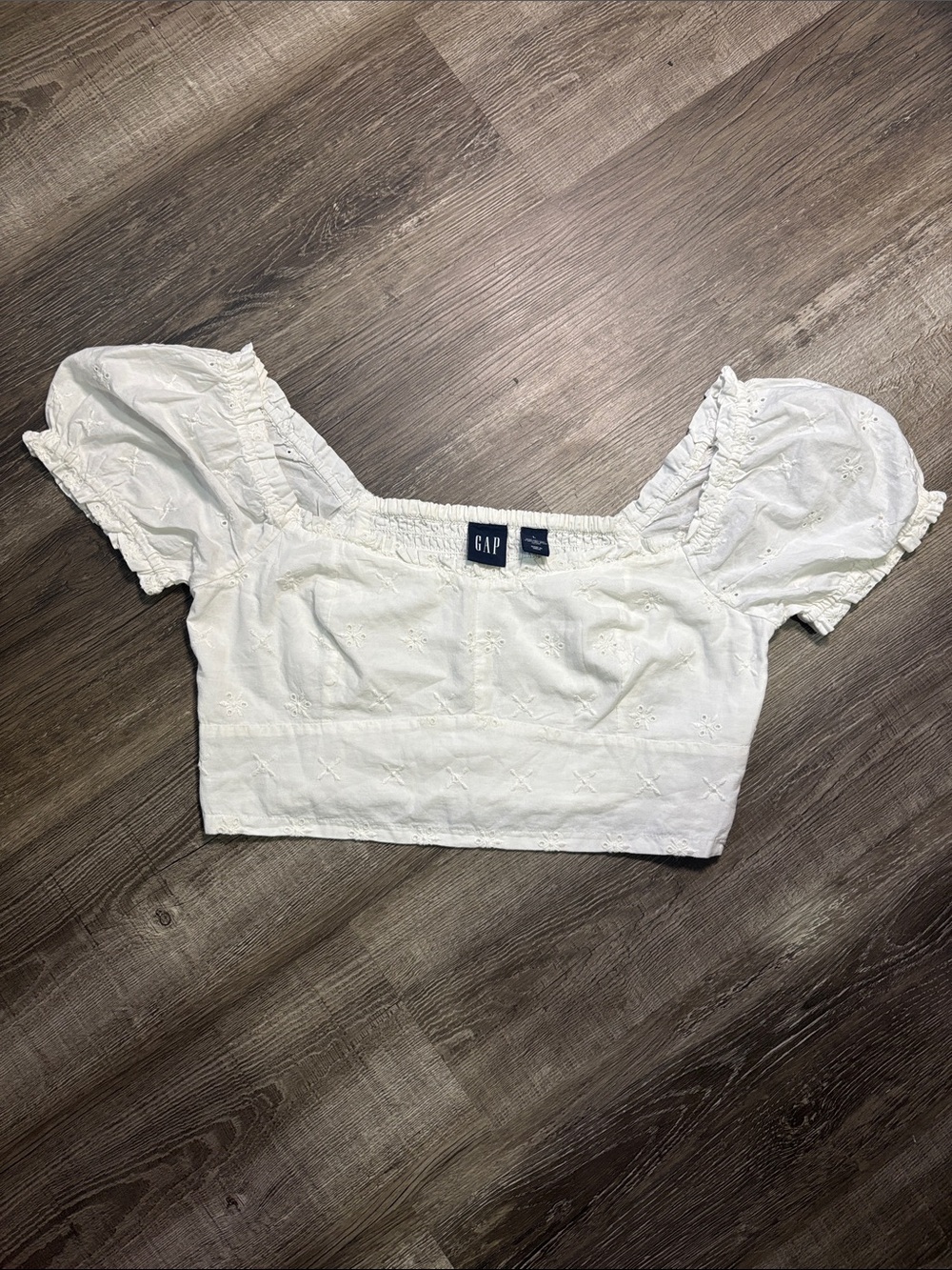 GAP White Eyelet Puff-Sleeve Cropped Blouse